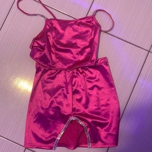 This is a cute 2 piece set I got it from Shein and it has never been worn.
